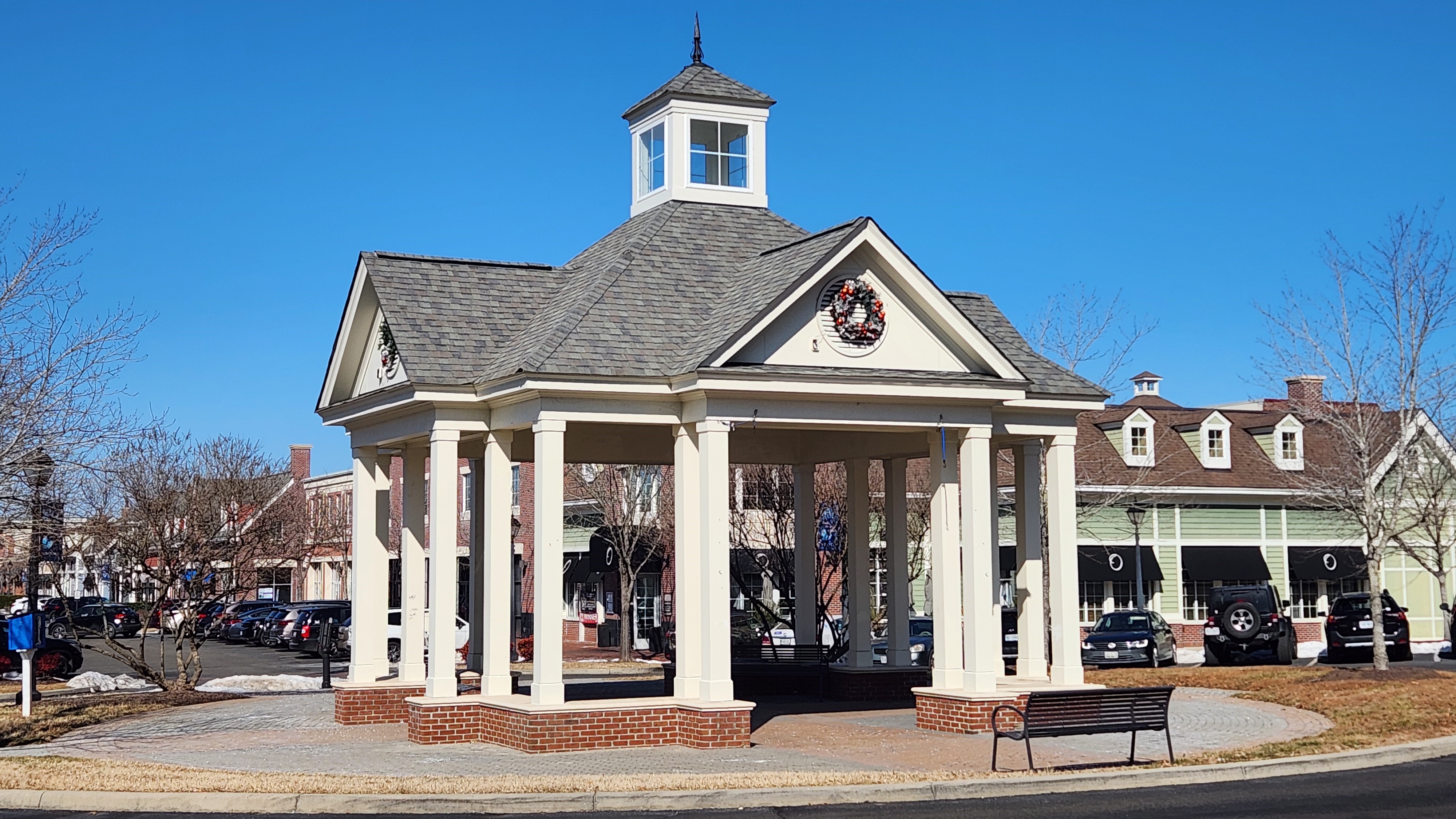 New Town Williamsburg Gazebo - Tax Identity Theft Guidance 23188